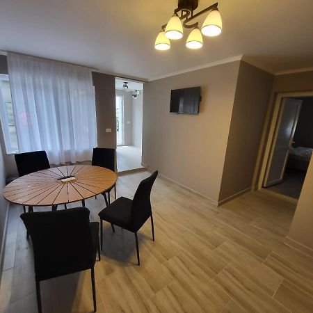Casa Berzelor Villa Sînmartin Eksteriør billede
